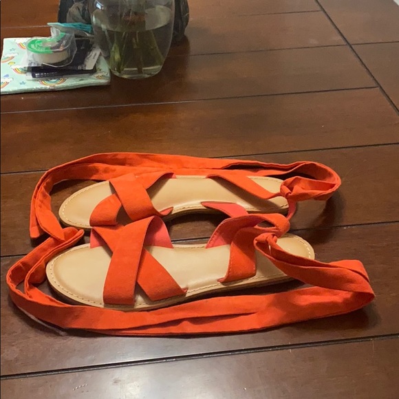 Old Navy lace up sandals ! - Picture 1 of 4